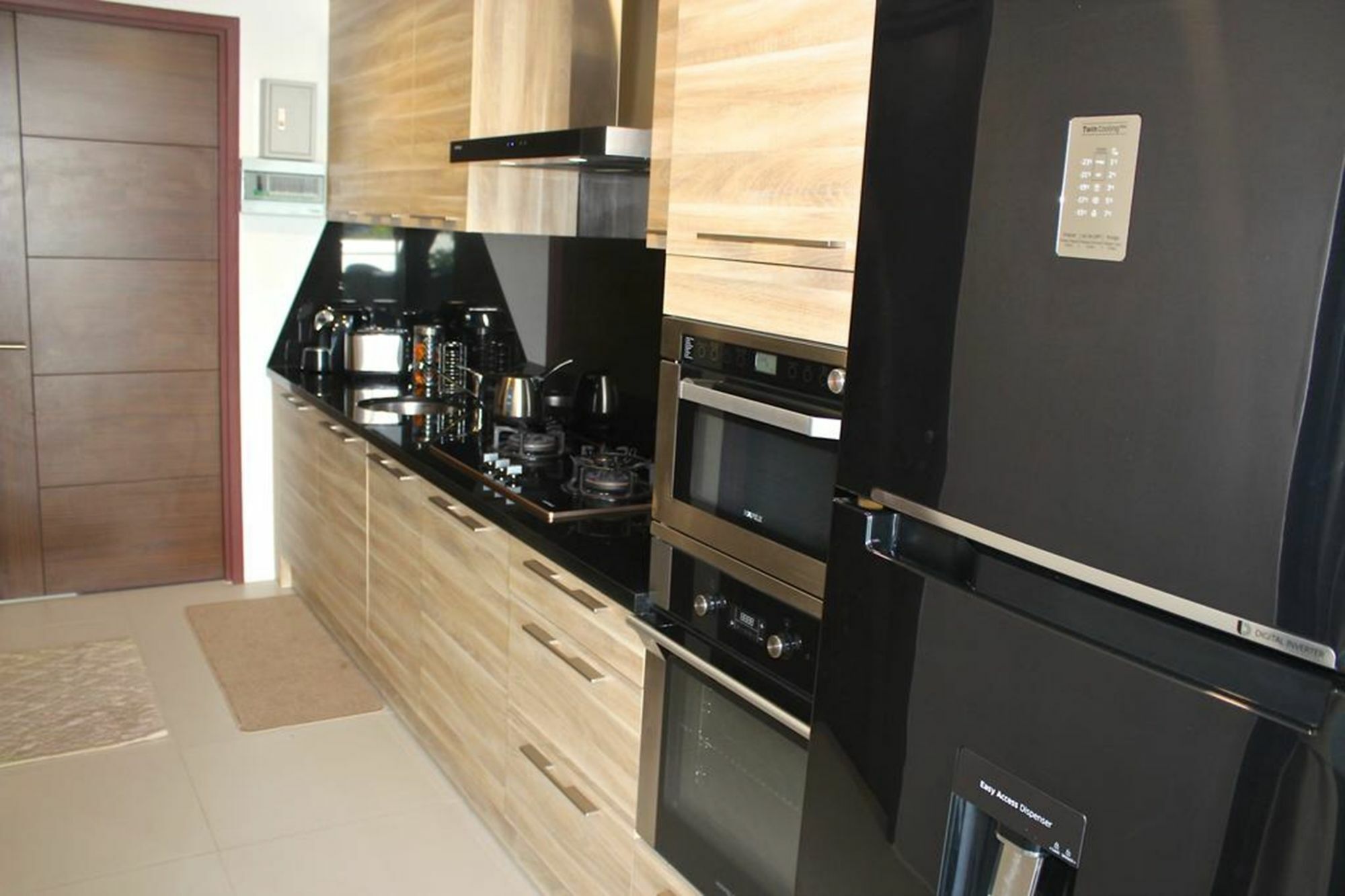 Little Paris Phuket Apartment Ngoại thất bức ảnh